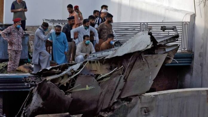 pia-crash,-pakistan,-karachi,-airbus,-crash-report