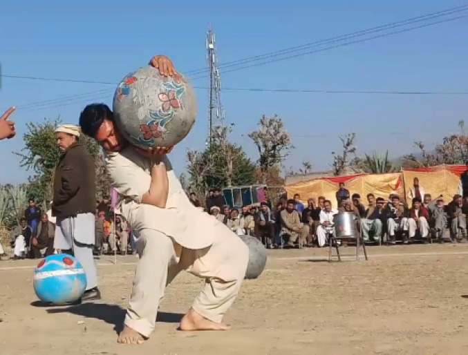 competitions-start-in-kp-traditional-games-in-karak