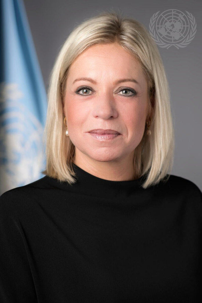 Jeanine-Hennis-Plasschaert-696x1044