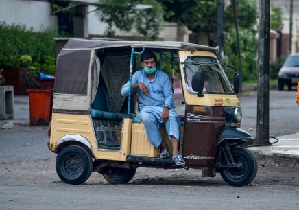 rickshaw-driver-coronavirus-pakistan-afp1594212661-0-436x333
