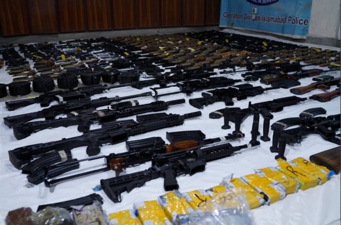 tarnol-police-seize-large-cache-of-heavy-weapons-being-transported-from-kp-to-islamabad-1736599626-2070