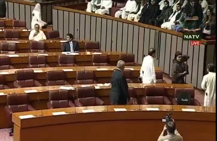 PPP-Journalists-NA-walkout-696x454