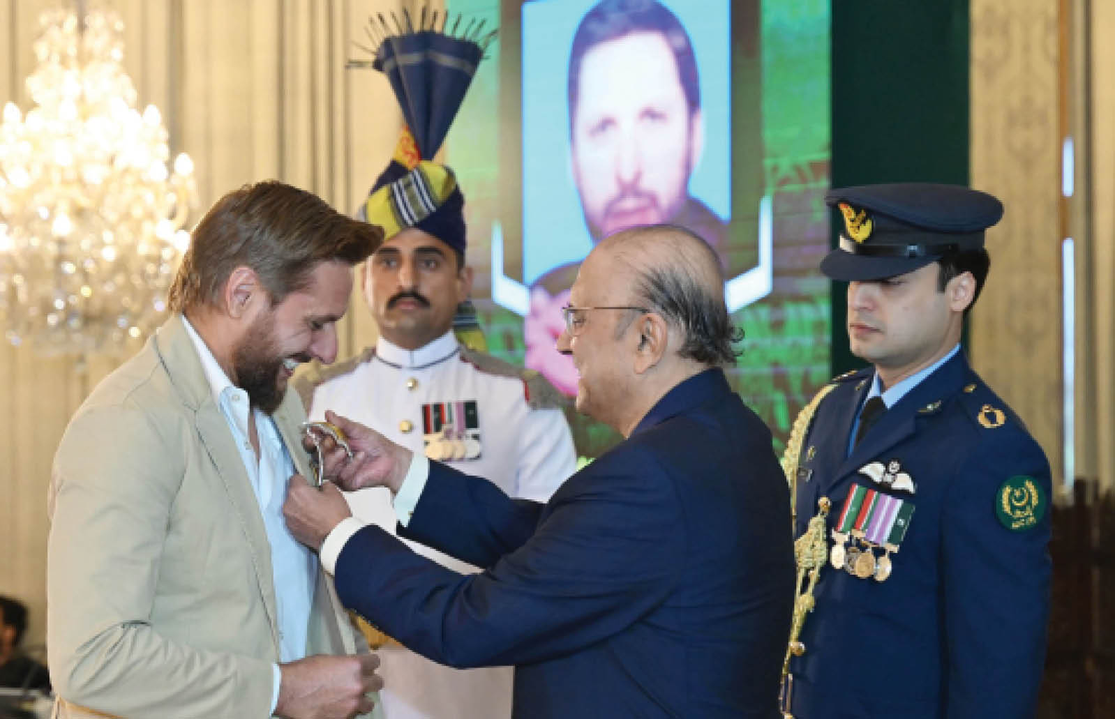 Shahid Afridi conferred Hilal-e-Imtiaz
