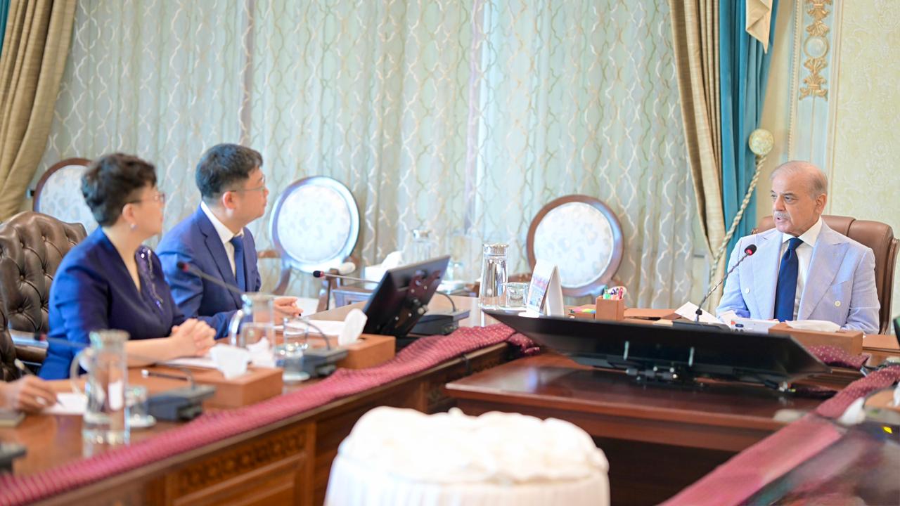 PM welcomes establishment of Digital Economy Headquarters in Pakistan by IBI Group