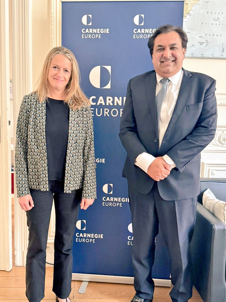 Amb. Qureshi, Director Carnegie Europe discuss regional, global issues