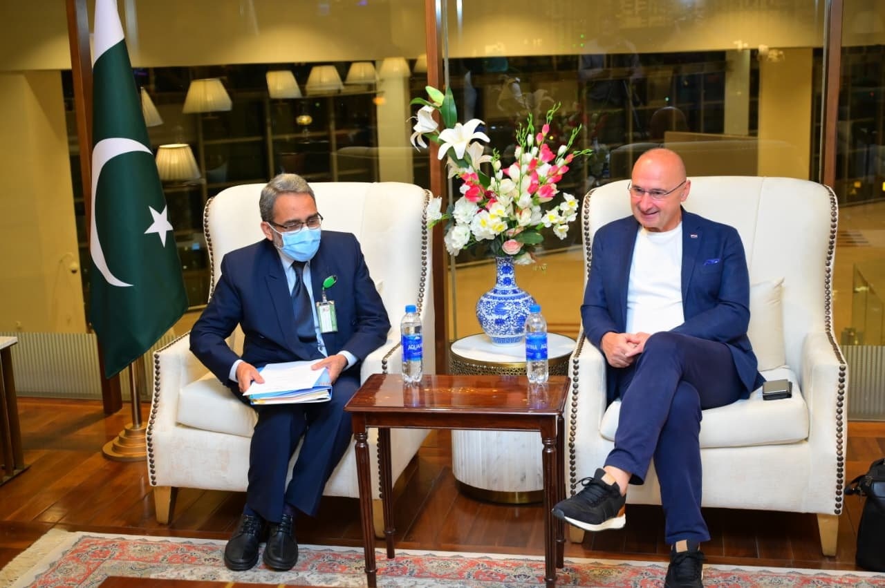 Croatian FM in Islamabad for one-day visit