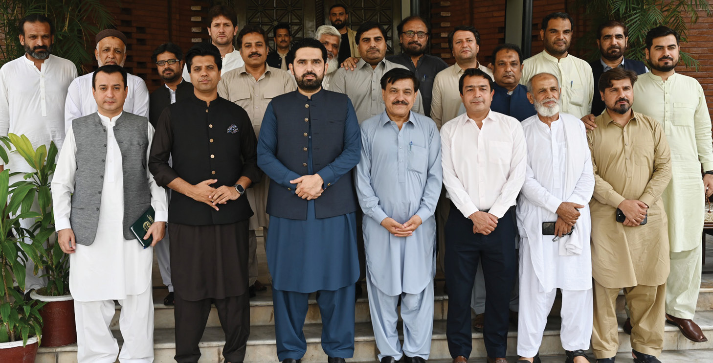 CM-KP agrees in principle to rebuild Peshawar Press Club, set up journalists’ endowment fund