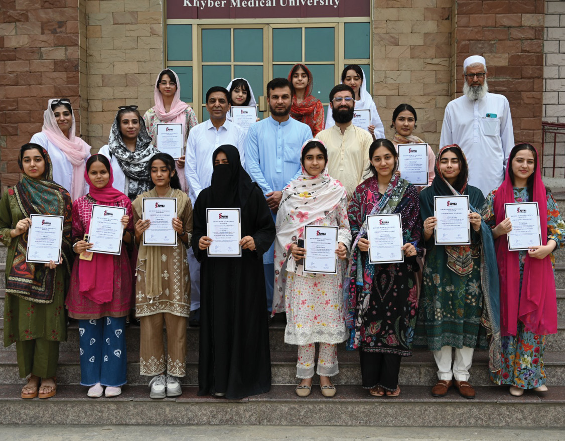 Students from APS and other educational institutions complete two-week summer internship at KMU