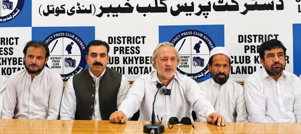Traders,ex-paliamentarian reject tax imposition on merged districts