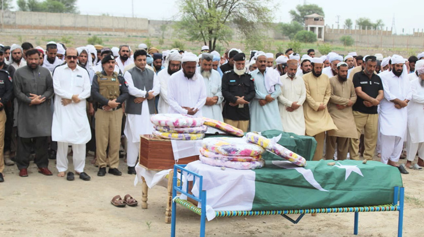 Funeral prayers offered for two martyred cops