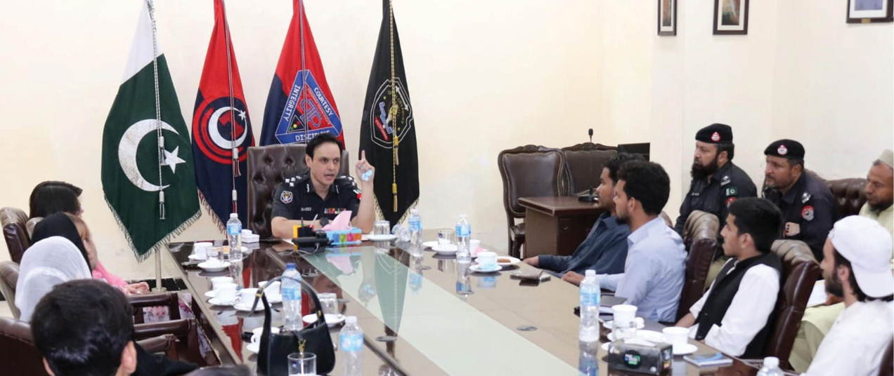 Peshawar police brief university students on modern policing