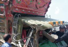 Three Afghanis hurt in road mishap in Landi Kotal