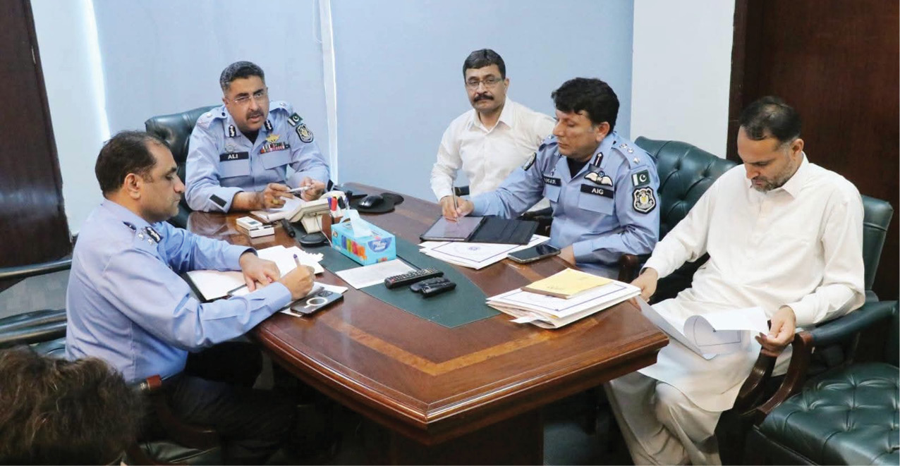 IGP Rizvi reviews administration, officers’ welfare, public services in key meeting