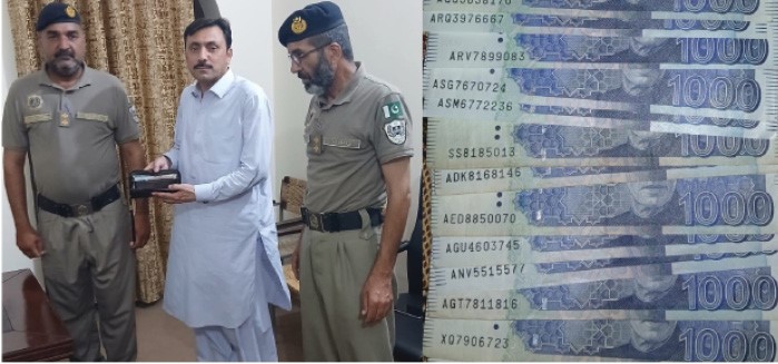 Lost wallet returned to owner on swat expressway