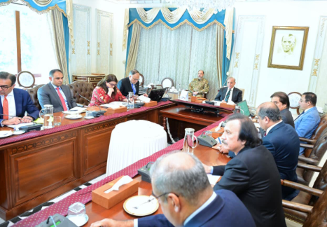 PM calls for timely completion of Railways key projects