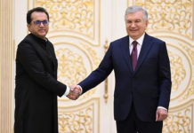 Pakistan’s Ambassador Muhammad Mudassir Tipu presents credentials to Uzbekistan’s President