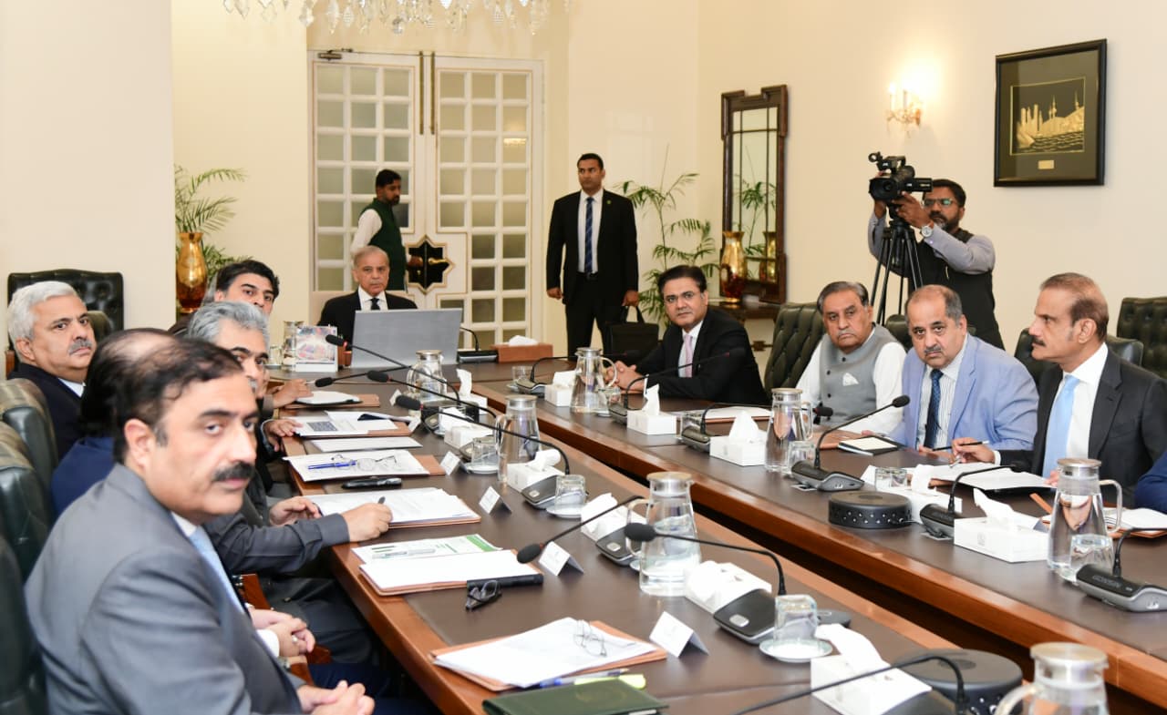 PM directs complete ban on manufacturing, use of substandard syringes to curb infectious diseases