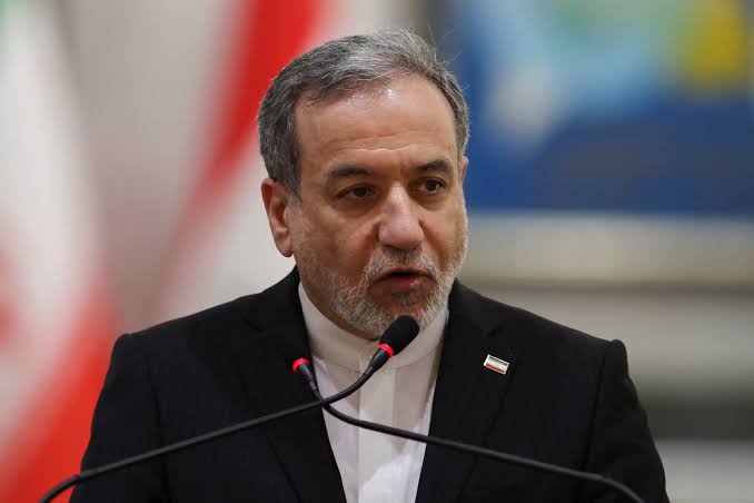 Iran warns of quick response to threats