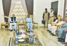 PM visits Punjab deputy speaker’s residence to condole his father’s demise