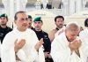 PM performs Umrah along with delegation