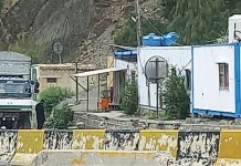 Video of extortion by customs employee at Michni checkpost goes viral