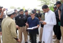 Peshawar police chief reviews security arrangements at key facilities