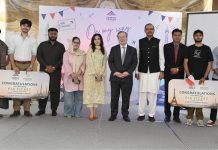 Over 700 Pakistani students to begin studies in France this year