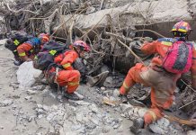 Nepal resumes flood rescue, seeks technical help and billions of dollars