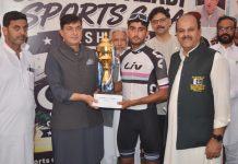 Jashn-e-Azadi sports gala: Nabiullah wins cycling race