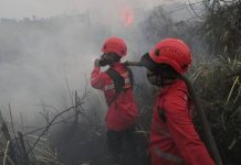 Indonesia braves chocking smoke