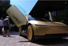Musk launches steering-wheel-free taxi service