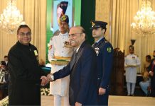 British-Pakistani surgeon honoured for pioneering kidney stone treatment